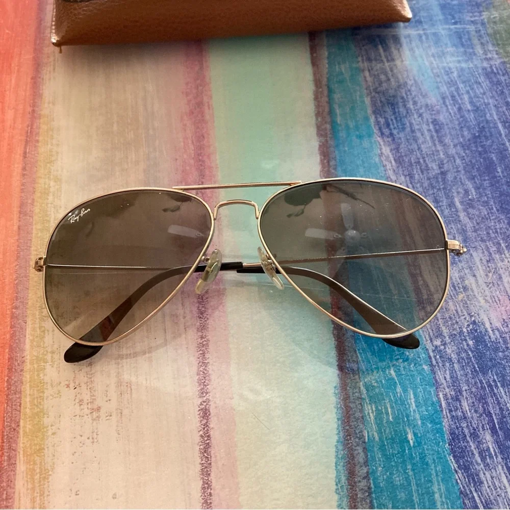 RayBan Aviator Sunglasses - Picture 5 of 10